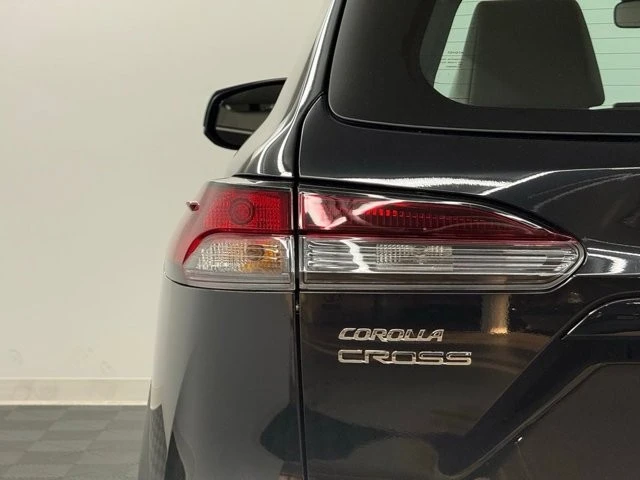 2026 Toyota Corolla Cross - Image 9 of 21