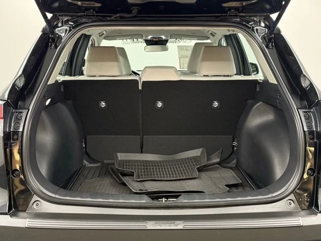 2026 Toyota Corolla Cross - Image 11 of 21
