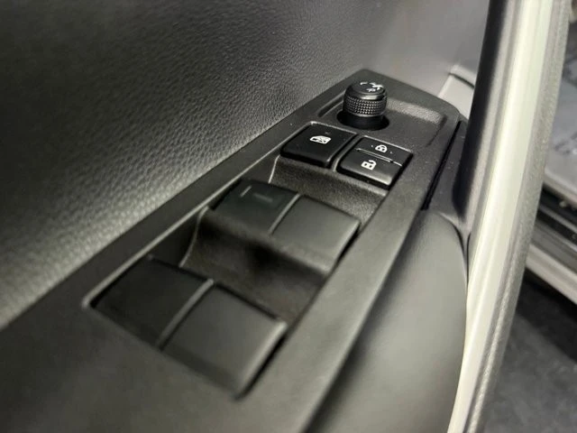 2026 Toyota Corolla Cross - Image 14 of 21