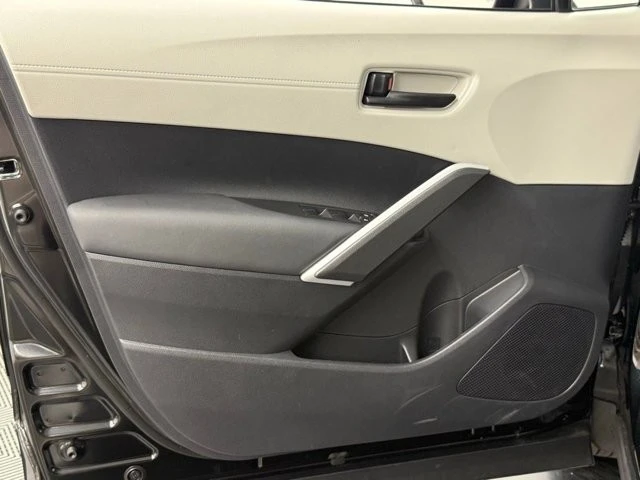 2026 Toyota Corolla Cross - Image 13 of 21