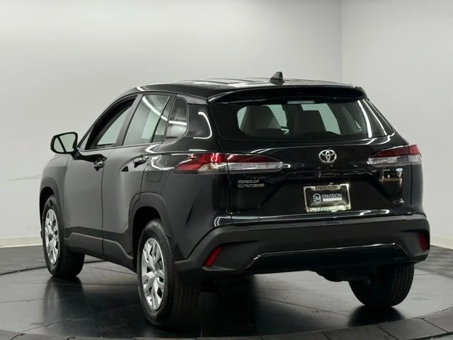 2026 Toyota Corolla Cross - Image 10 of 21