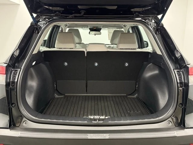 2026 Toyota Corolla Cross - Image 11 of 21