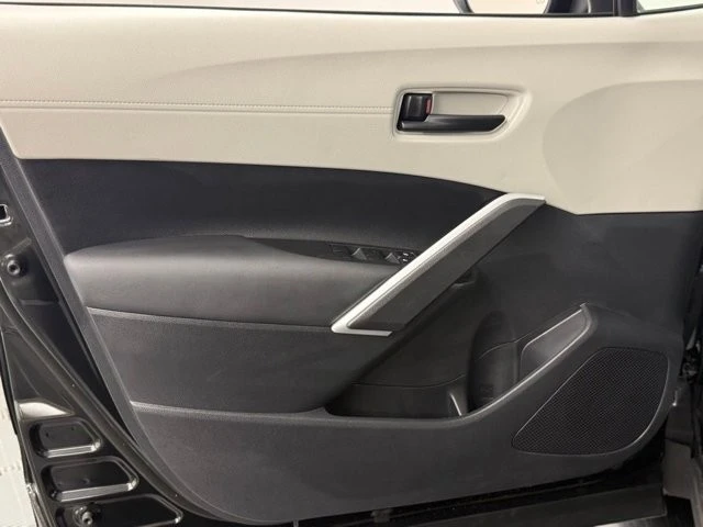 2026 Toyota Corolla Cross - Image 13 of 21