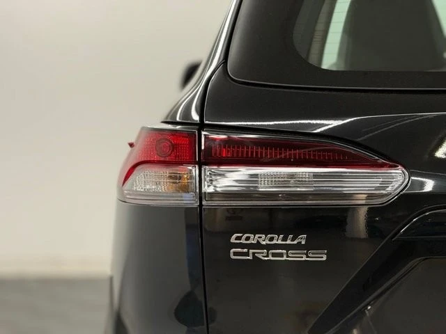 2026 Toyota Corolla Cross - Image 9 of 21