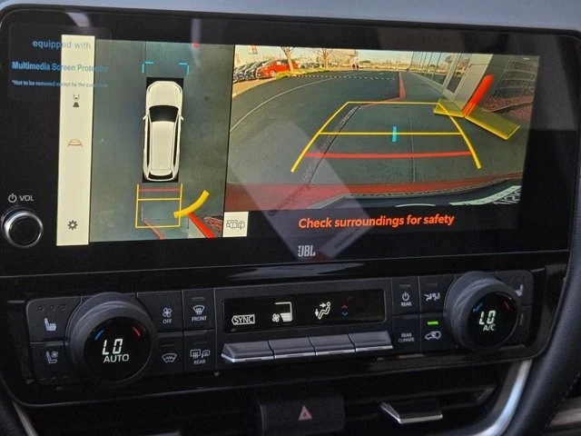 2026 Toyota Highlander - Image 16 of 21