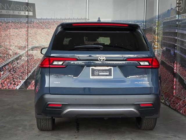 2026 Toyota Highlander - Image 7 of 30