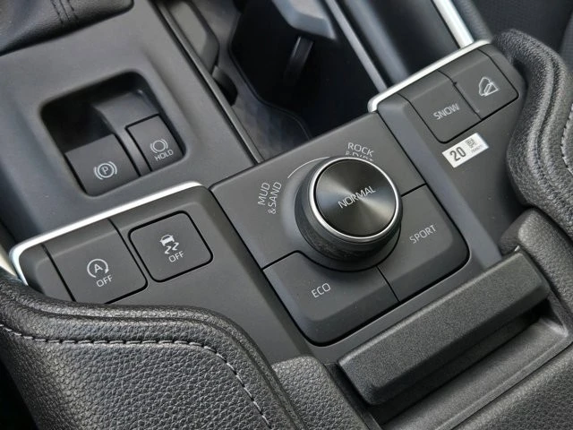 2026 Toyota Highlander - Image 21 of 30