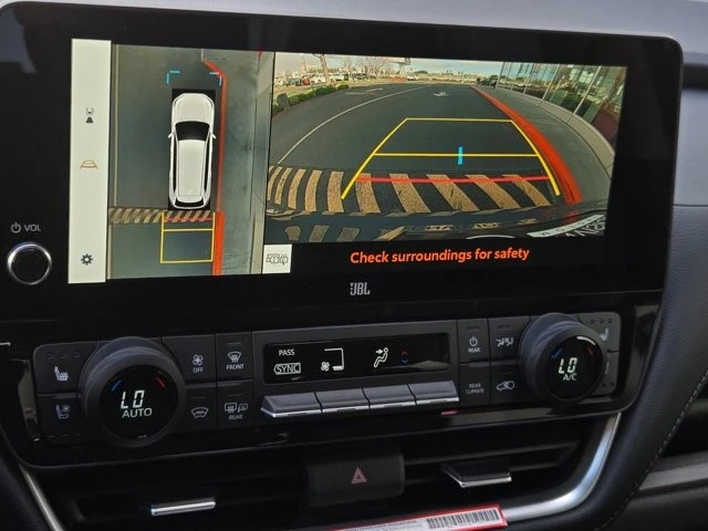 2026 Toyota Highlander - Image 16 of 30