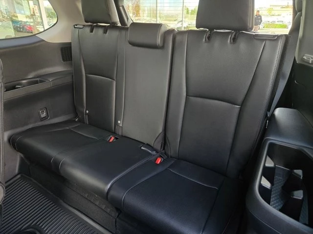 2026 Toyota Highlander - Image 12 of 30
