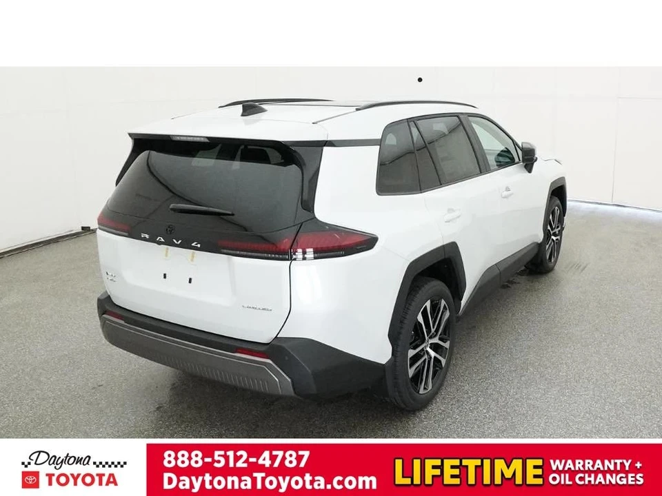 2026 Toyota RAV4 5th Gen - Image 8 of 12