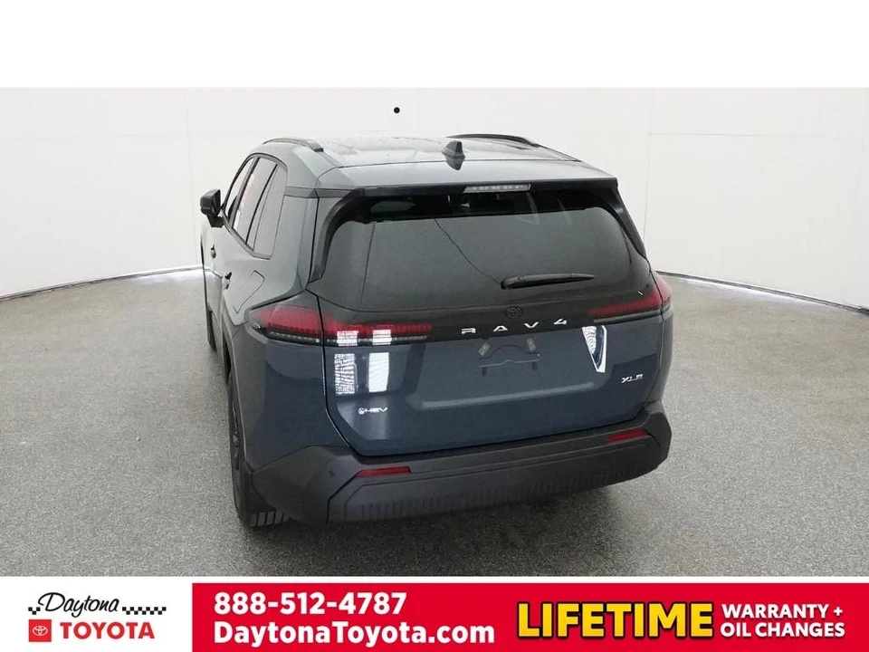 2026 Toyota RAV4 5th Gen - Image 6 of 12