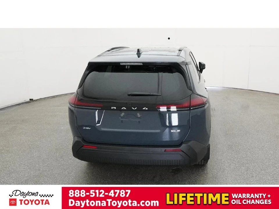 2026 Toyota RAV4 5th Gen - Image 7 of 12