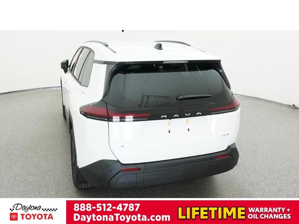 2026 Toyota RAV4 5th Gen - Image 6 of 12