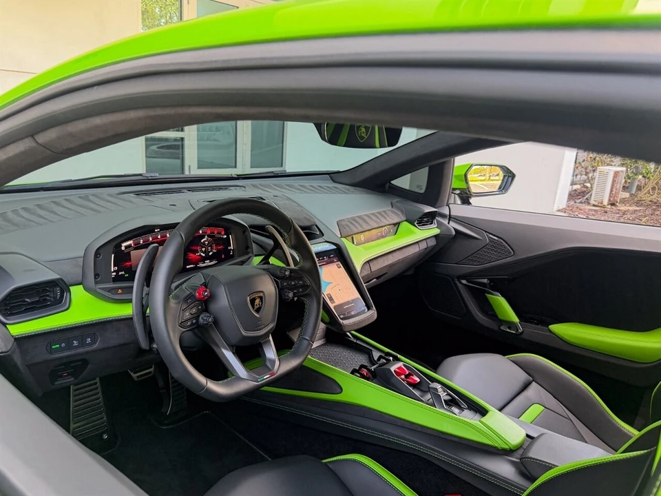 2026 Lamborghini Temerario - Image 2 of 4