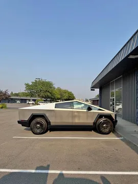 2026 Tesla Cybertruck AWD