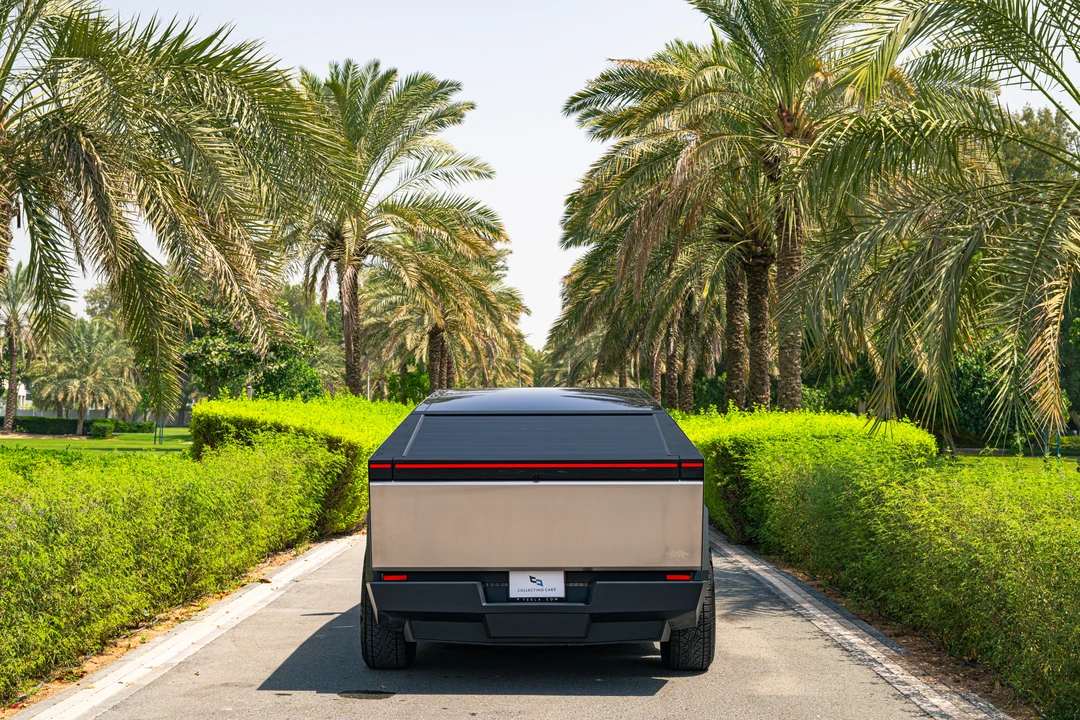 2026 Tesla Cybertruck - Image 6 of 31