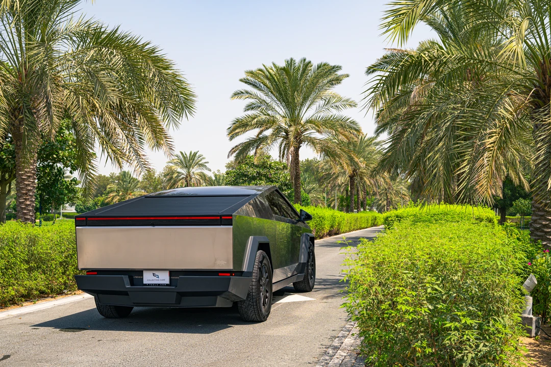 2026 Tesla Cybertruck - Image 5 of 31