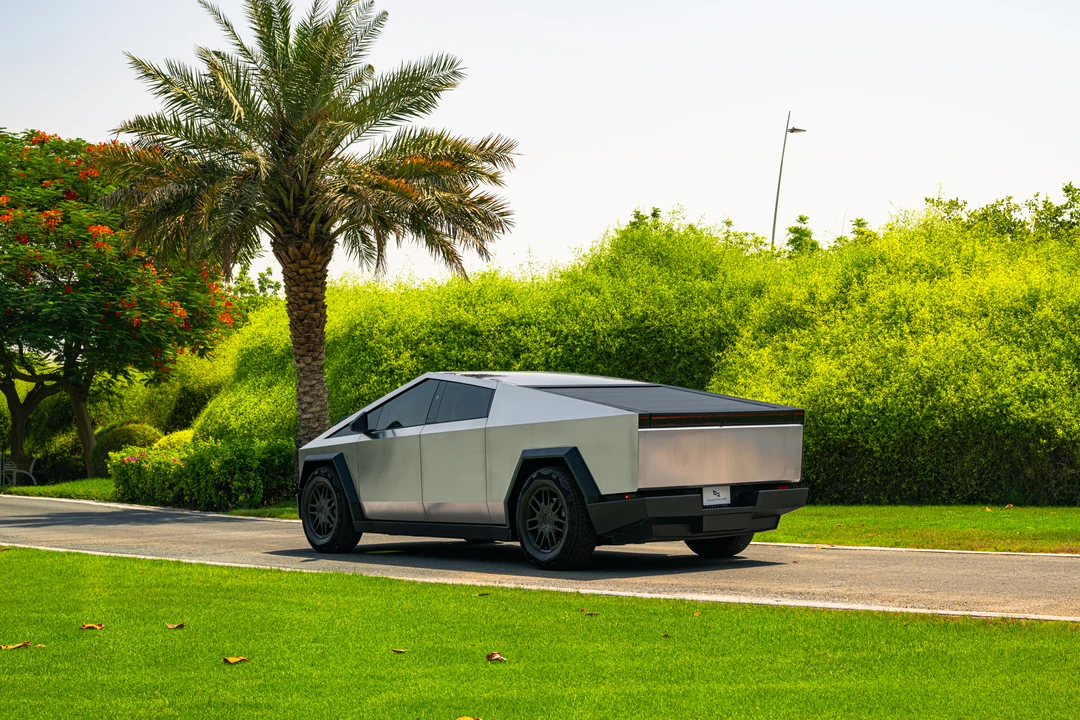 2026 Tesla Cybertruck - Image 7 of 31