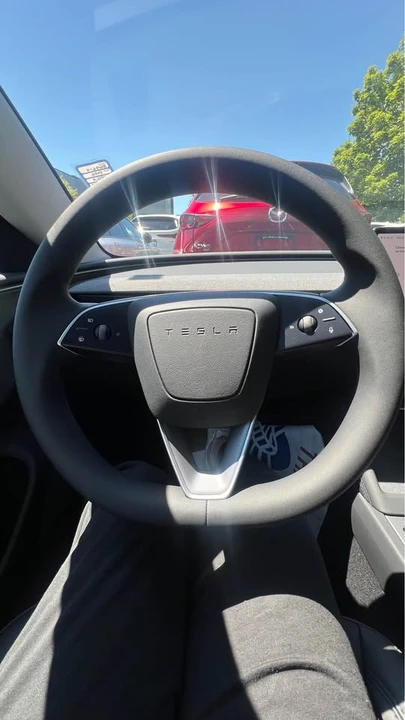 2026 Tesla Model 3 - Image 6 of 8