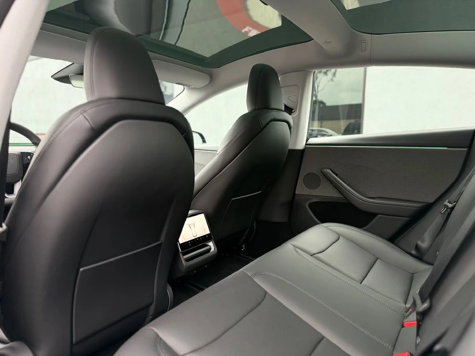 2026 Tesla Model S - Image 13 of 15
