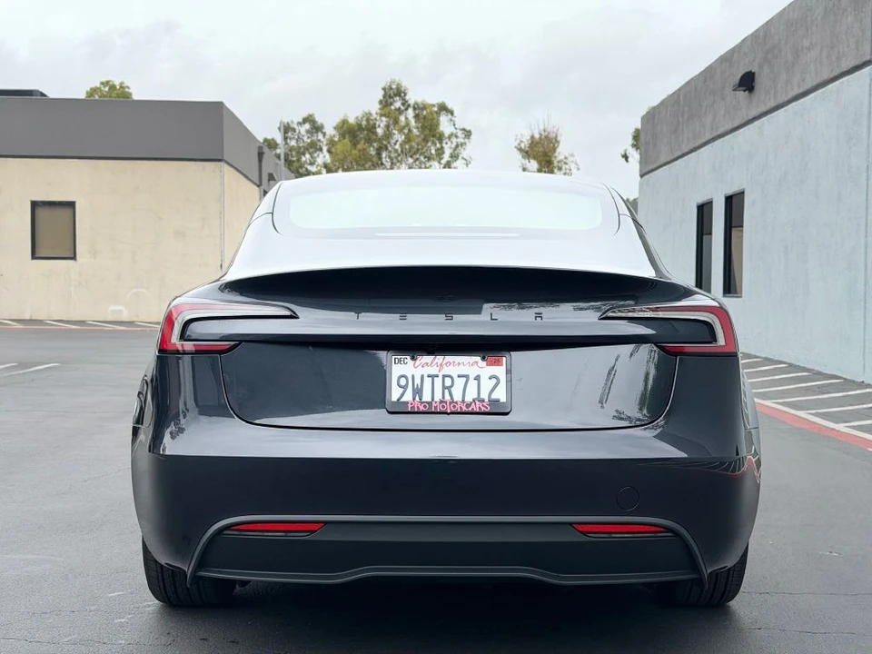 2026 Tesla Model S - Image 7 of 15