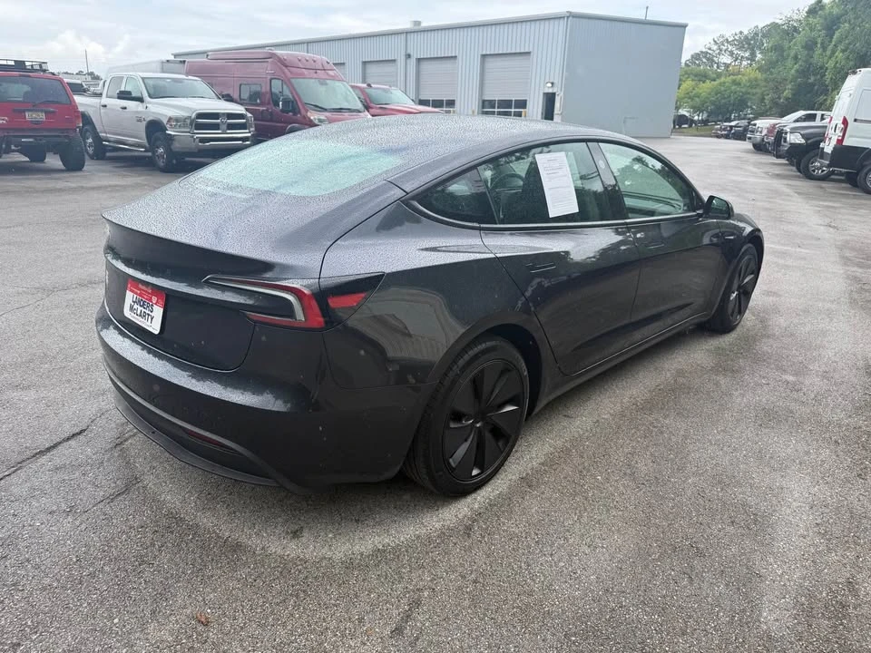 2026 Tesla Model 3 - Image 6 of 15