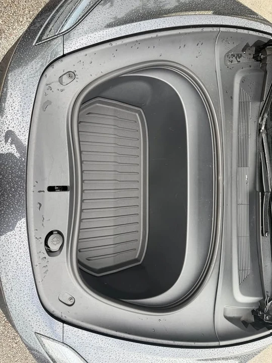 2026 Tesla Model 3 - Image 15 of 15