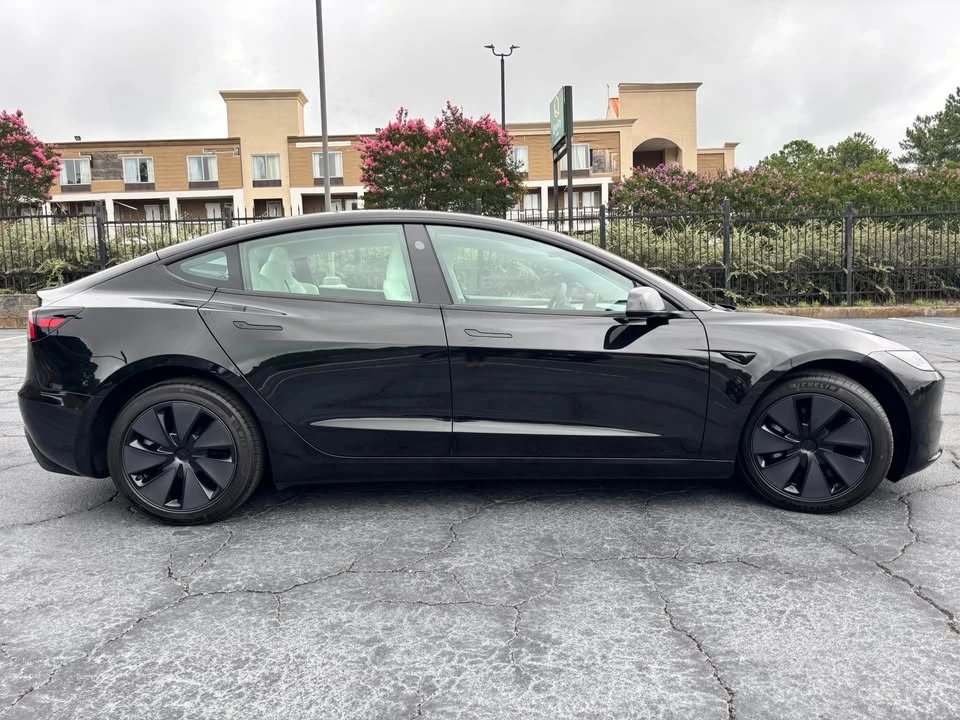 2026 Tesla Model 3 - Image 6 of 17