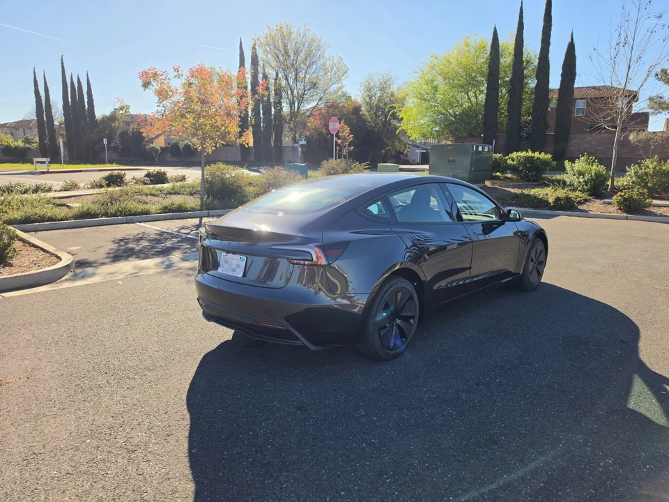 2026 Tesla Model 3 - Image 5 of 20