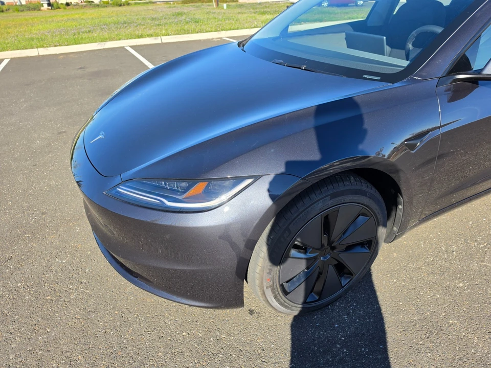 2026 Tesla Model 3 - Image 9 of 20