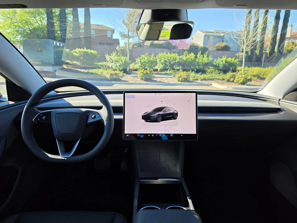 2026 Tesla Model 3 - Image 15 of 20