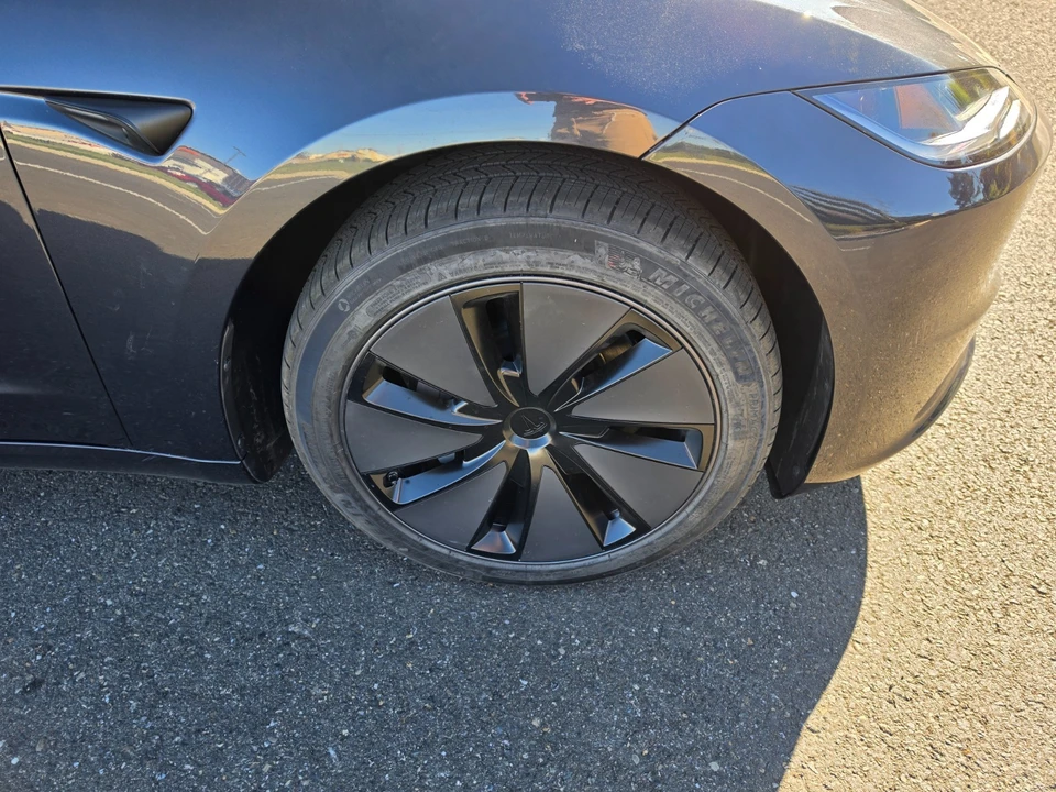 2026 Tesla Model 3 - Image 13 of 20