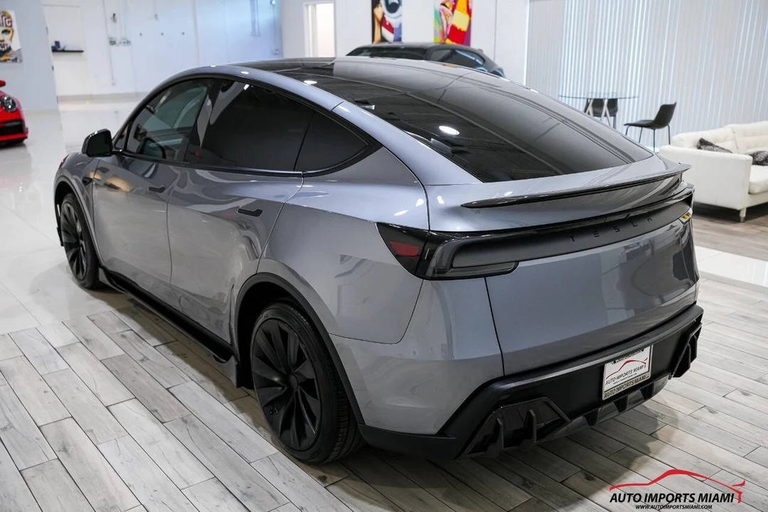 2026 Tesla Model S - Image 20 of 21