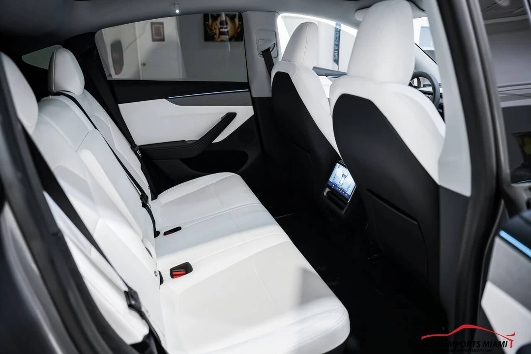 2026 Tesla Model S - Image 13 of 21