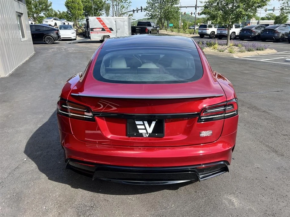 2026 Tesla Model S Plaid - Image 5 of 22