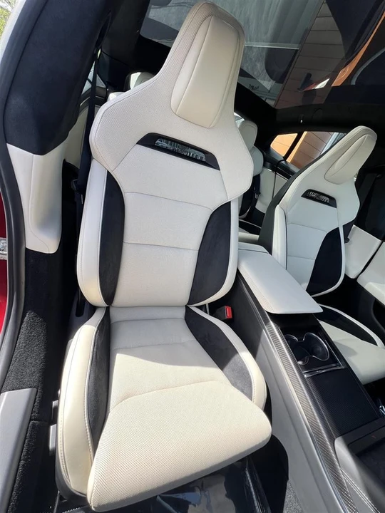 2026 Tesla Model S Plaid - Image 15 of 22