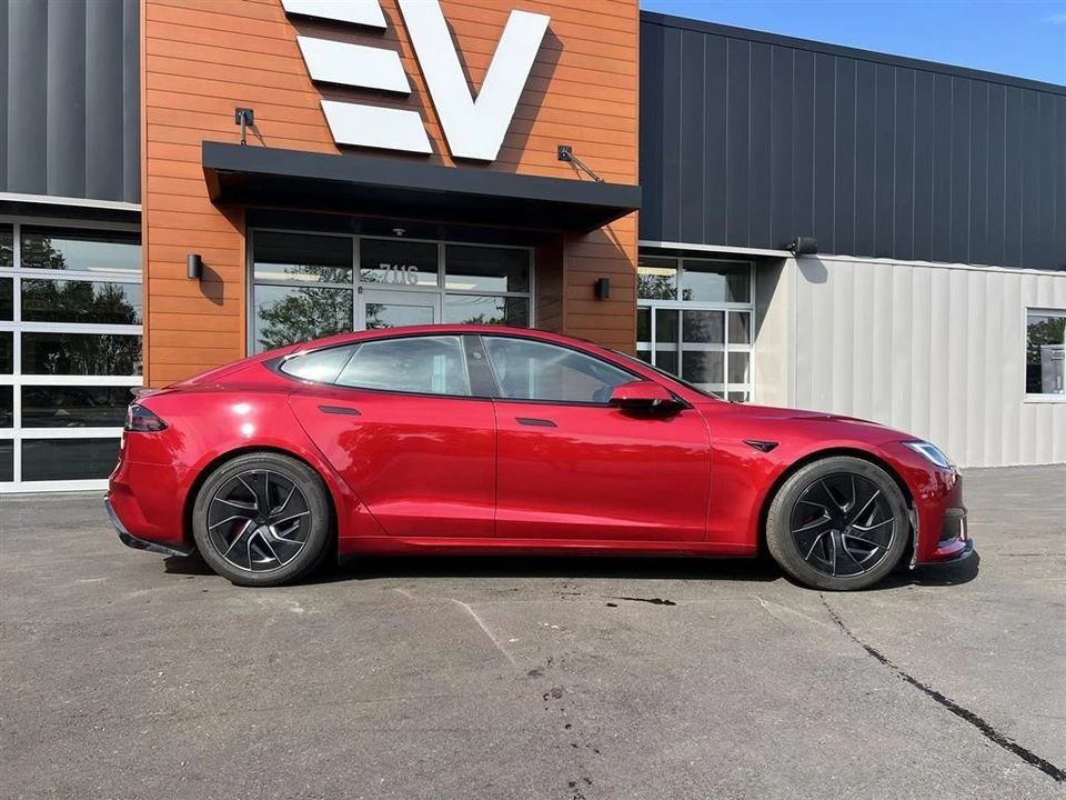 2026 Tesla Model S Plaid - Image 4 of 22