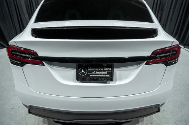 2026 Tesla Model X - Image 8 of 12