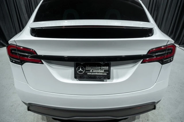 2026 Tesla Model X - Image 8 of 12
