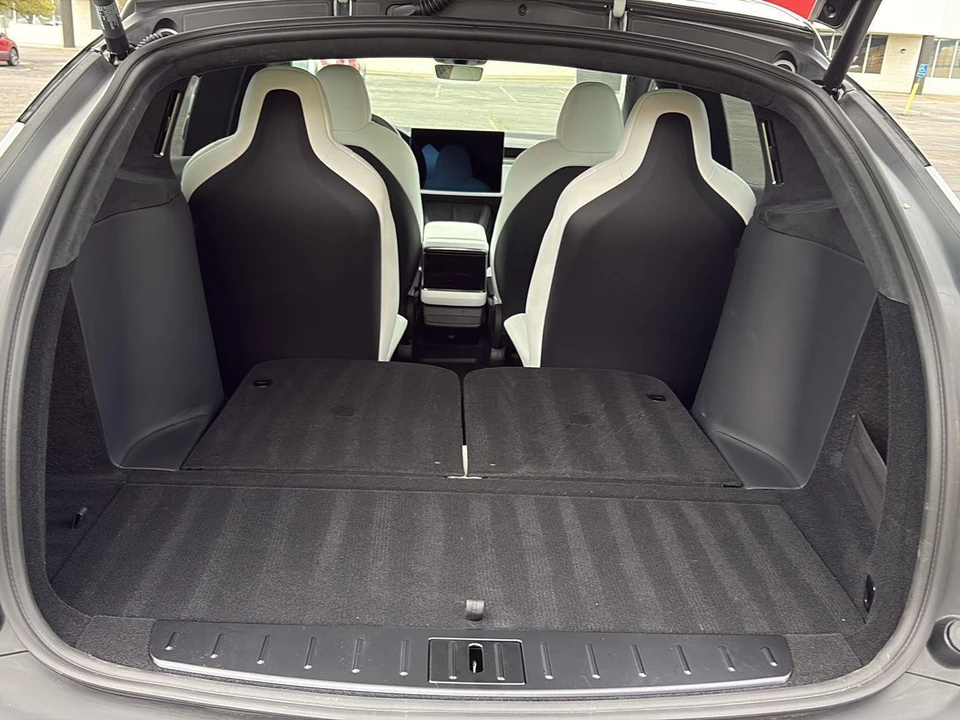 2026 Tesla Model X Plaid - Image 21 of 21