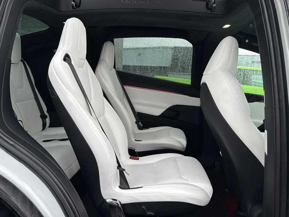 2026 Tesla Model X Plaid - Image 20 of 21