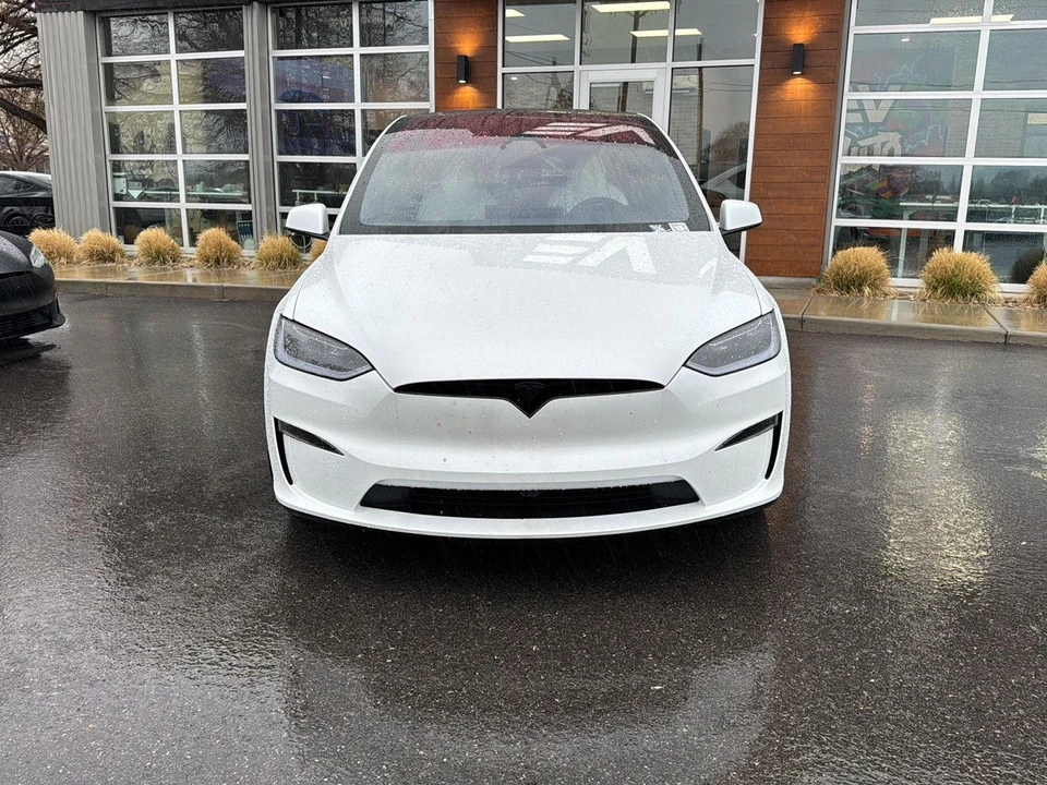 2026 Tesla Model X Plaid - Image 2 of 21