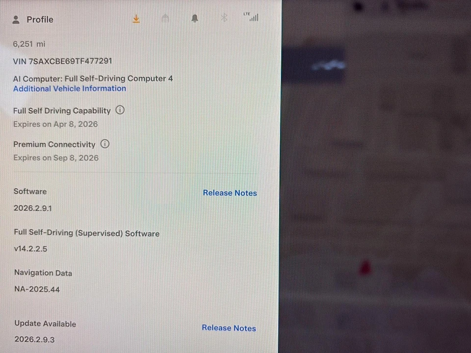 2026 Tesla Model X Plaid - Image 18 of 21