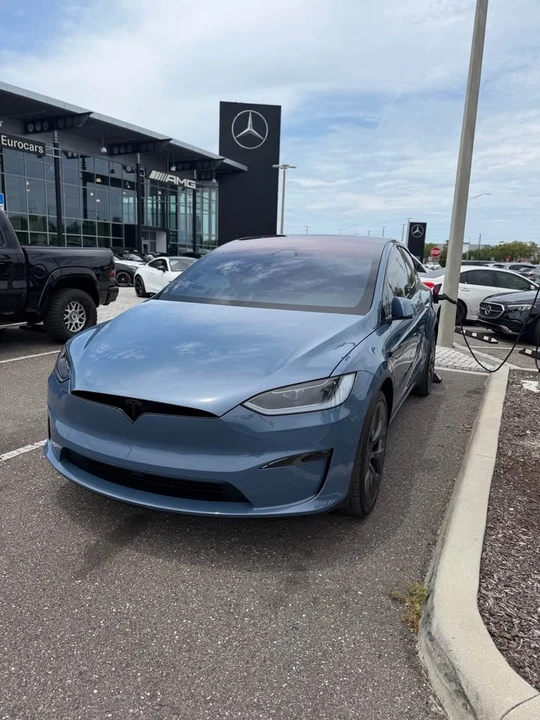 2026 Tesla Model X Plaid - Image 3 of 12