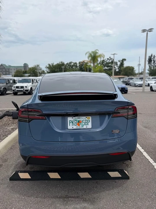 2026 Tesla Model X Plaid - Image 6 of 12