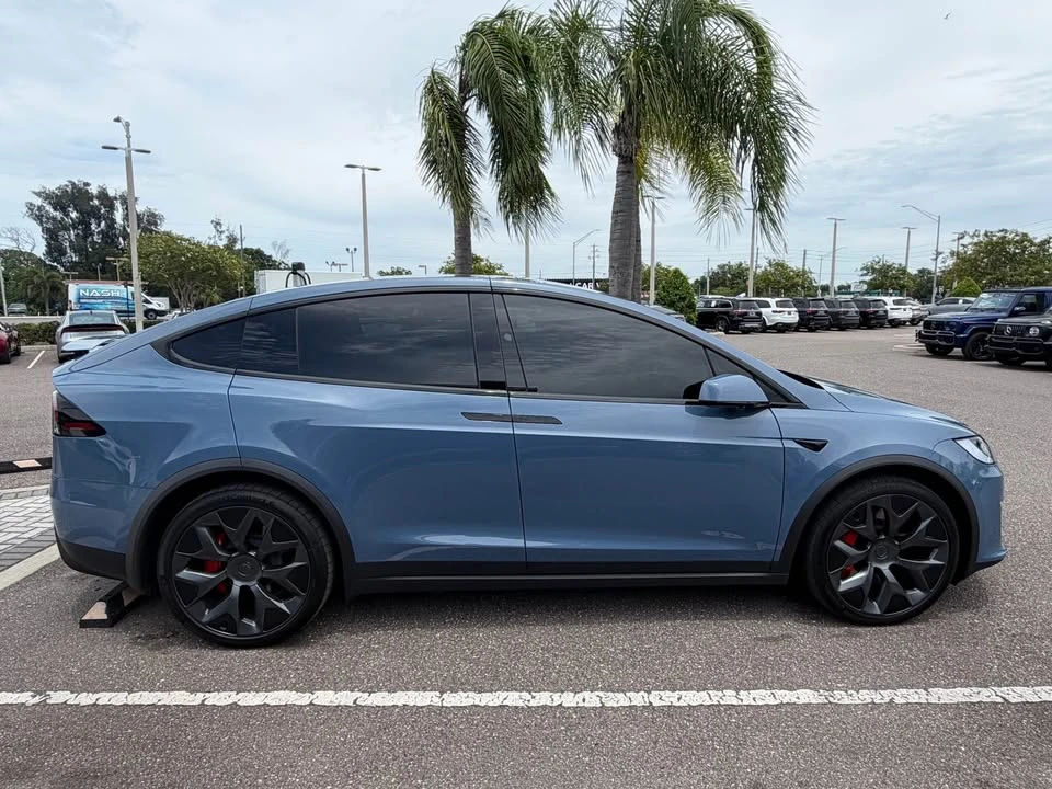2026 Tesla Model X Plaid - Image 4 of 12