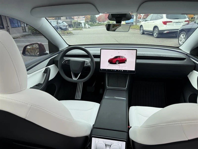 2026 Tesla Model Y - Image 12 of 20