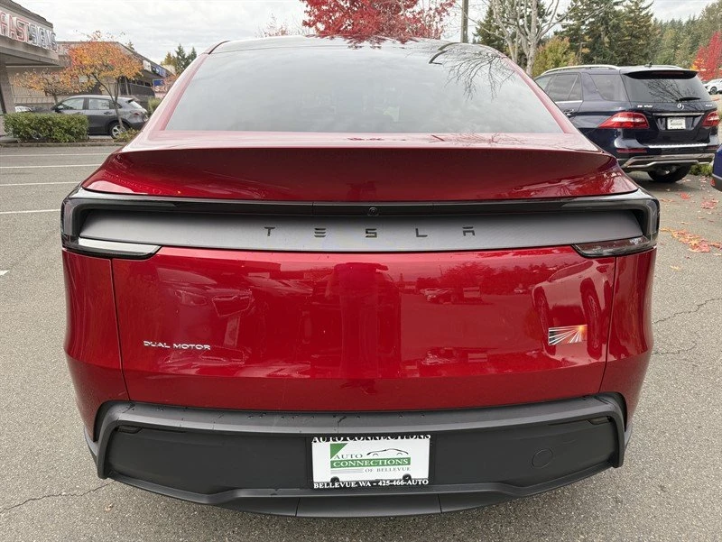 2026 Tesla Model Y - Image 4 of 20