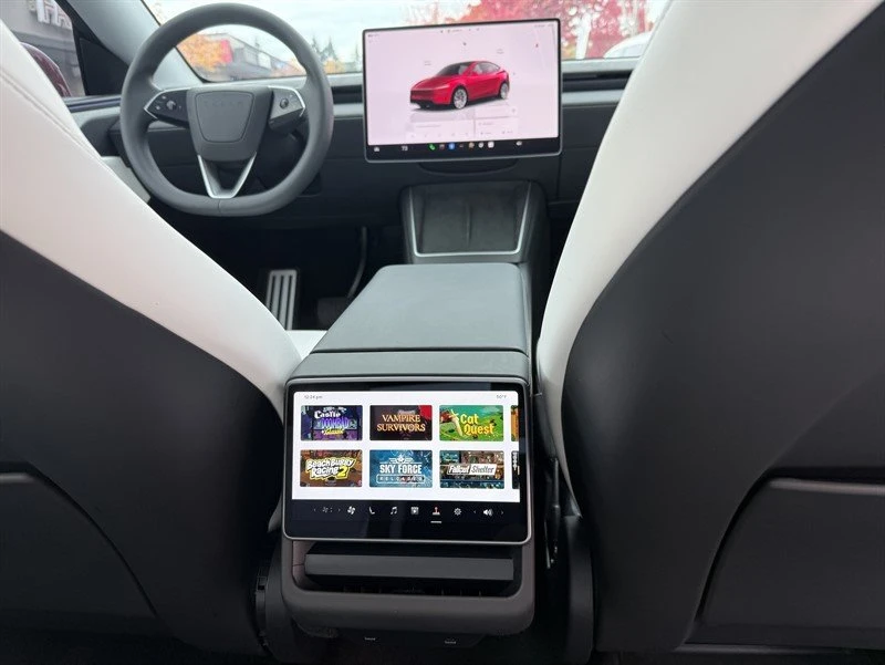 2026 Tesla Model Y - Image 13 of 20