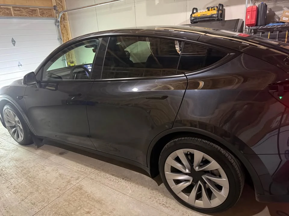 2026 Tesla Model Y - Image 3 of 5
